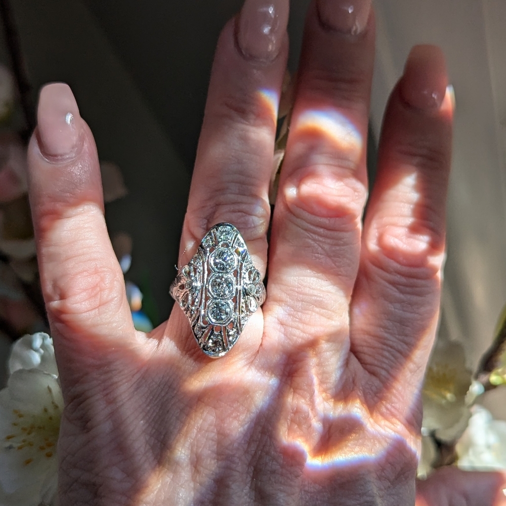 Antique Platinum 1.48TW diamond ring size 5.5 ๐น๐น๐น๐น - Picture 6 of 15